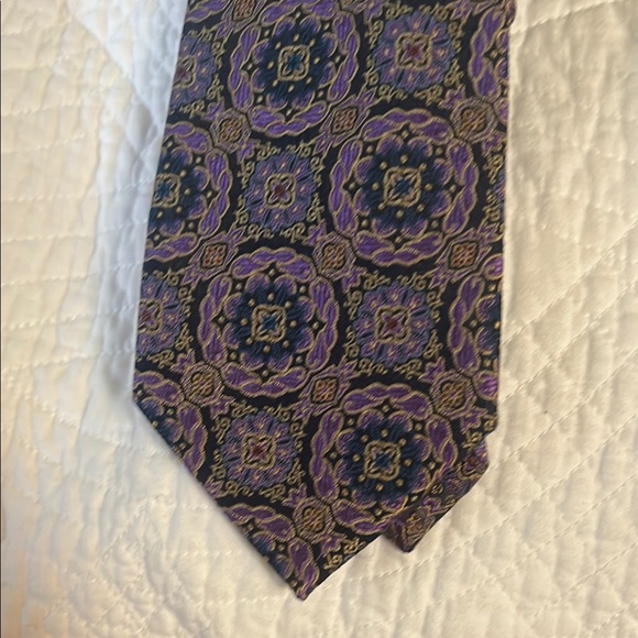 Mult Brands Silk Ties Elegant Patterns in purple, black and Red - Picture 11 of 14